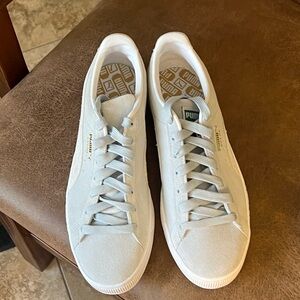 Puma sneakers brand new never worn